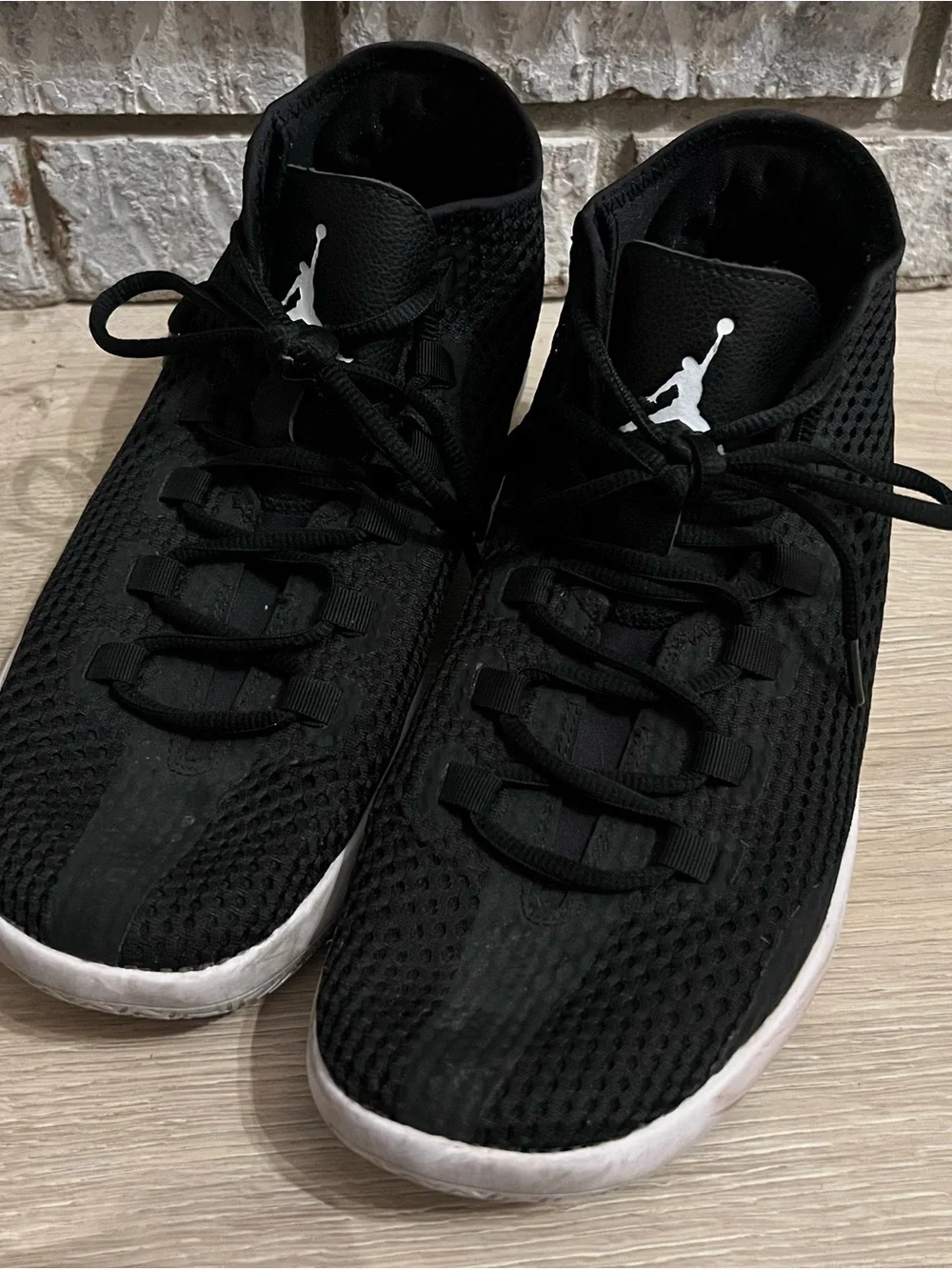Jordan breathable knit